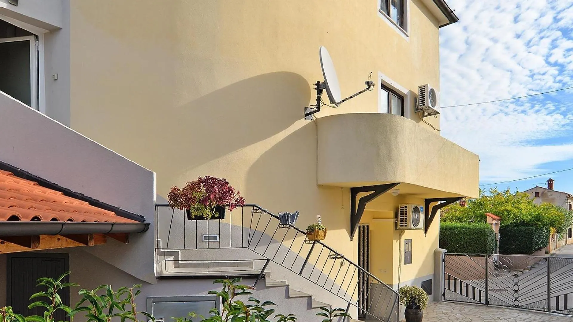 Apartment Ferienwohnung Fuer 5 Personen Ca 45 Qm In Pomer, Istrien Istrische Riviera